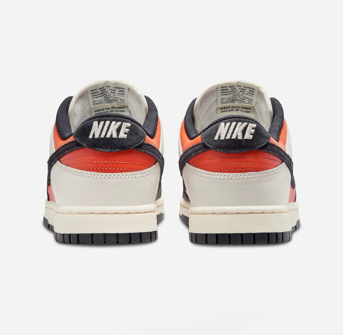 NIKE DUNK LOW